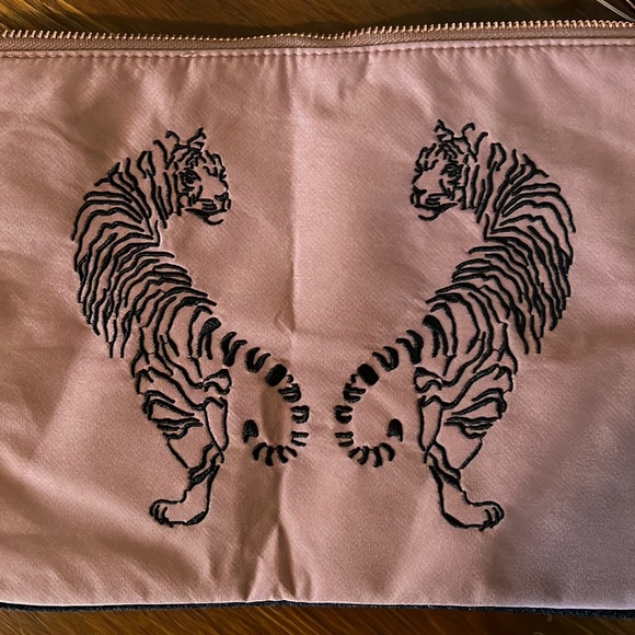 Brand New H&M Tiger Wristlet - Picture 2 of 6